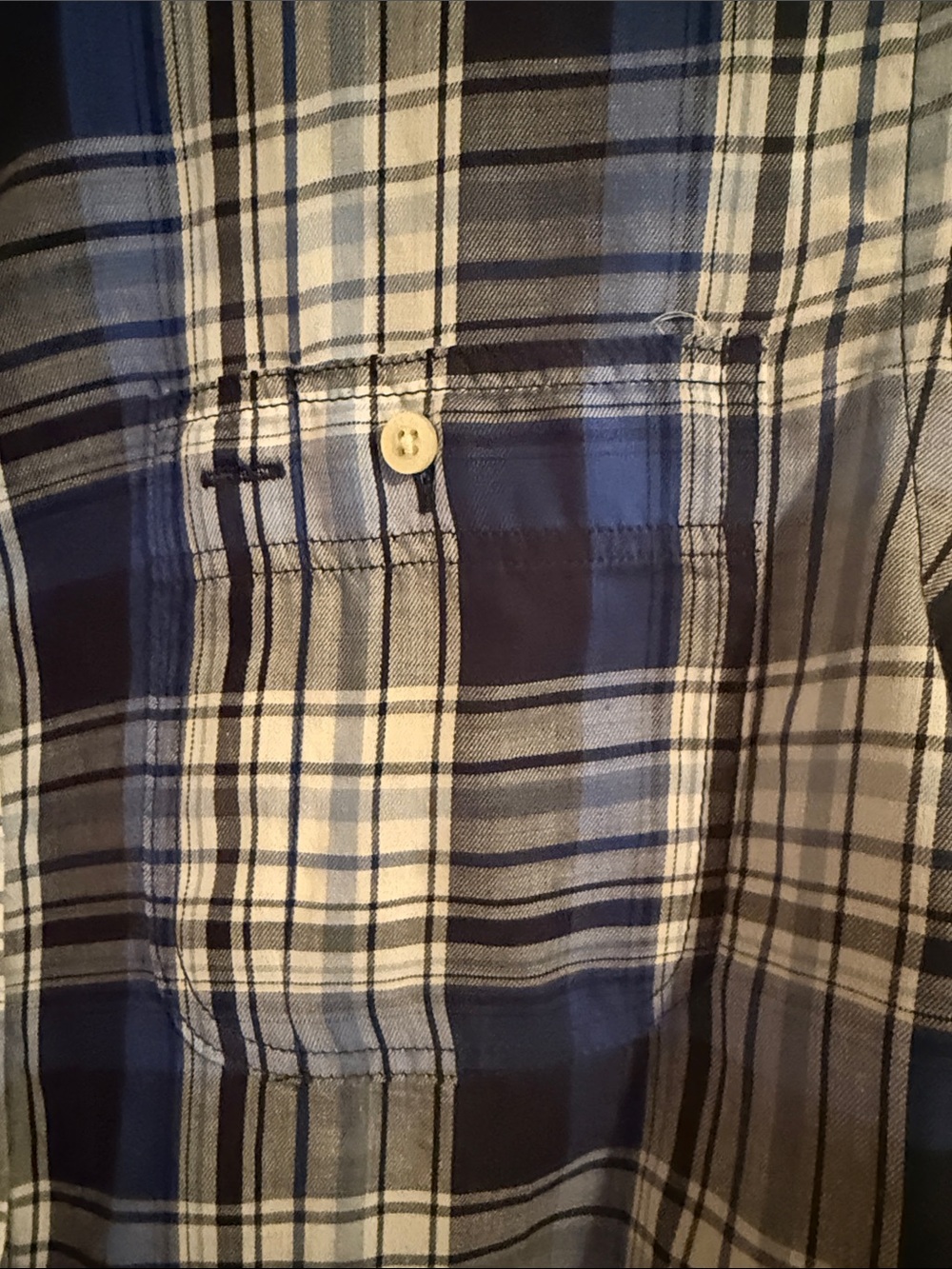 Ralph Lauren Chambray Light Blue, Summer Weight, Button-Down Shirt 2 Pockets,